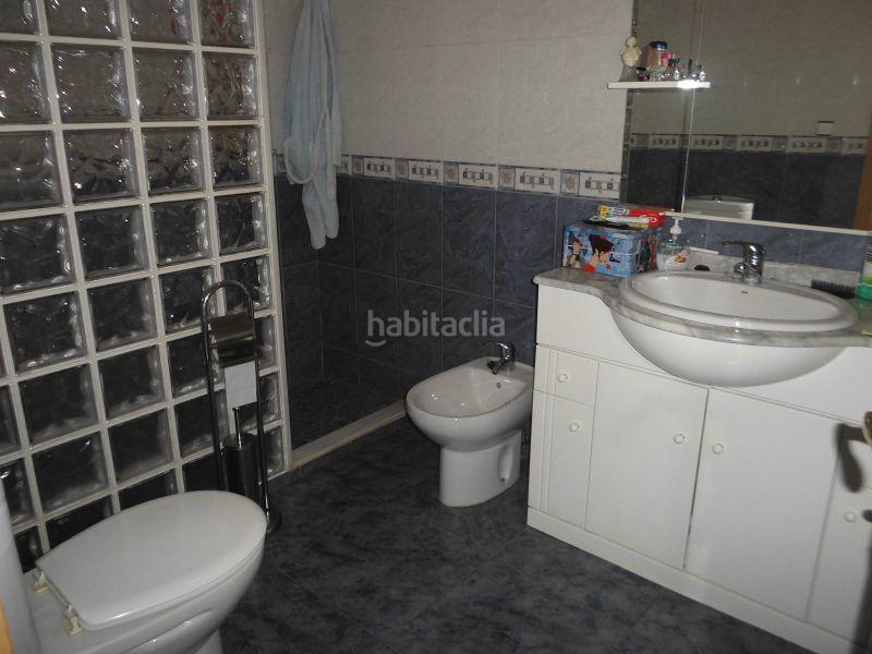 Foto ad01721a-e4ca-4544-99d5-6576c89b244e. Casa adossada amb calefacció aparcament a Centre-Zona Alta Alcoi