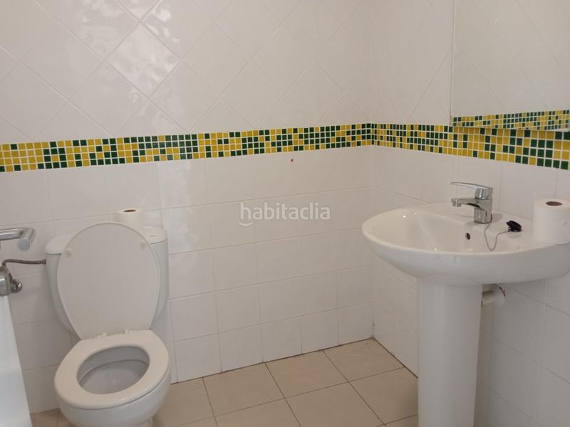 Foto 1e7c33b1-ac3c-4240-87f6-8a36cfcda85e. Rent business premise in Onil