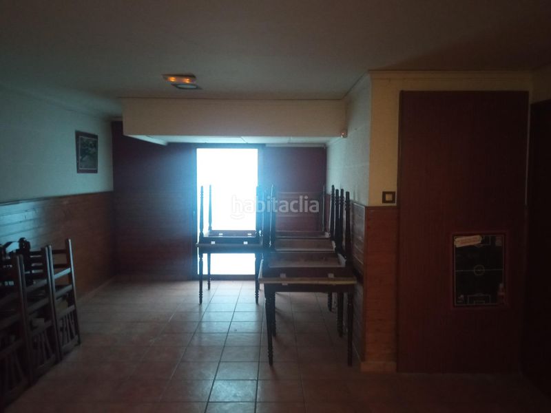 Foto 6918f002-a4fd-4b20-9e2a-ebf9c48fb013. Lloguer local comercial a Eixample Alcoi