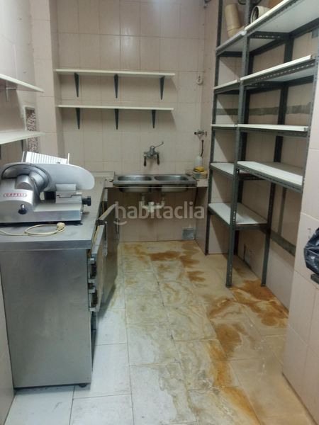 Foto d42393f4-1085-43cd-82a4-d9c934b9db9b. Lloguer local comercial a Eixample Alcoi
