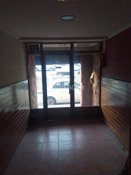 Foto f2e7e050-c6be-46d2-ad7d-5796ca846141. Lloguer local comercial a Eixample Alcoi