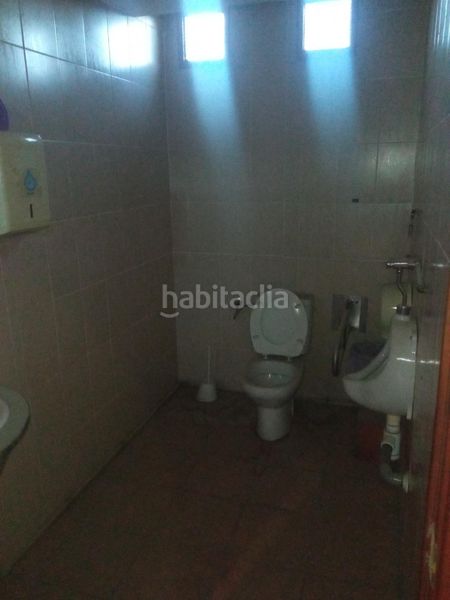 Foto fdfab72b-da29-4042-b671-ca434ebb797b. Lloguer local comercial a Eixample Alcoi