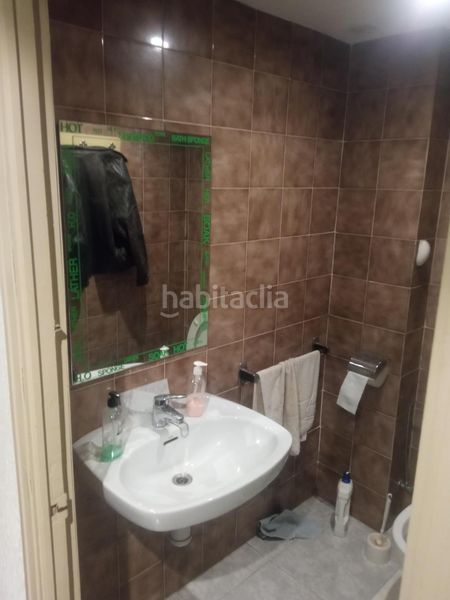 Foto 8f7b680b-62ae-4324-a435-4eb07664693e. Lloguer local comercial a Eixample Alcoi