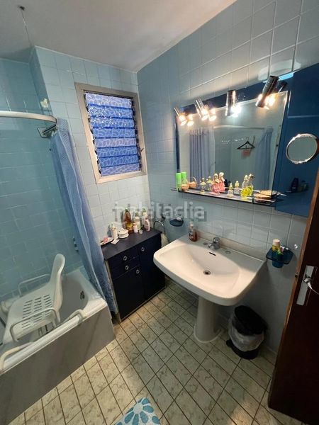 Foto a2ae947a-a785-41f3-93b7-efc9b84cc9b0. Pis amb aparcament a Zona Nord Alcoi