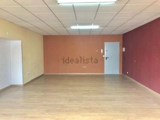 Alquiler Local Comercial en Batoi. Se alquila local en batoicalle olivar
