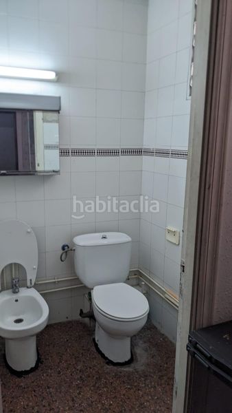 Foto a0fe33c1-38e3-453a-8faf-7524e9944b3d. Local comercial a Zona Nord Alcoi