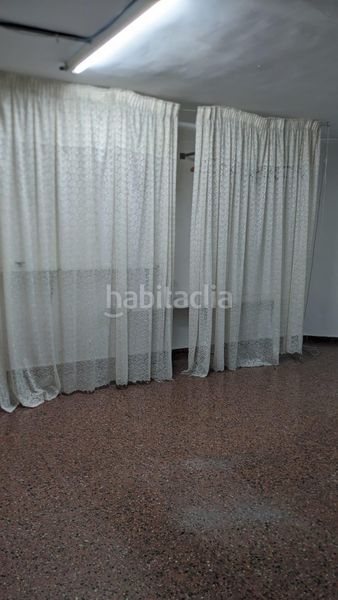 Foto f88974eb-b689-47b7-b914-990c79c05460. Local comercial a Zona Nord Alcoi