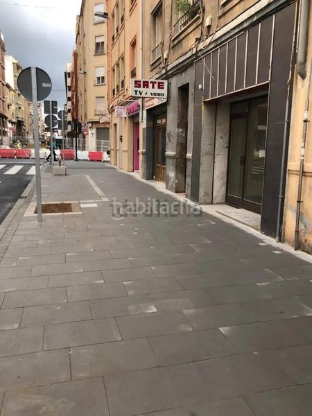 Foto fadf45a6-d81f-4b4d-a8db-627832b0fbf2. Local comercial a Eixample Alcoi