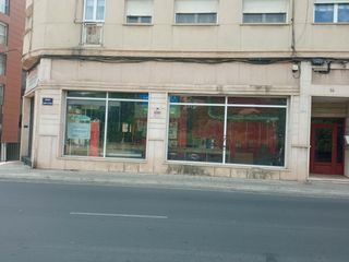 Local Comercial a Zona Nord. Magnifico local en venta o alquiler en zona norteav tirant lo bl