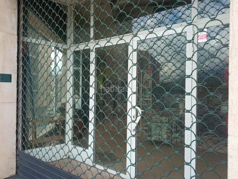 Foto b8b31595-4fdc-4c6d-bff6-4cb93bf9b668. Local comercial a Zona Nord Alcoi