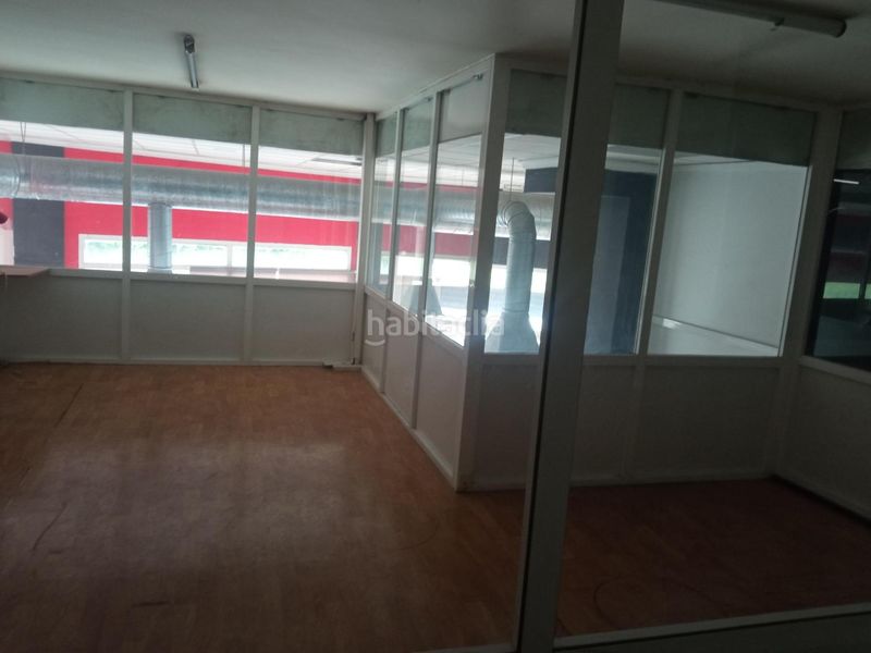 Foto c417325a-0e7f-4ff5-b0d0-ef91f6474234. Local comercial a Zona Nord Alcoi