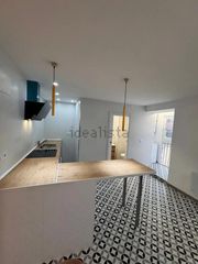 Pis a Centre-Zona Alta. Venta piso en centrocalle sant josep