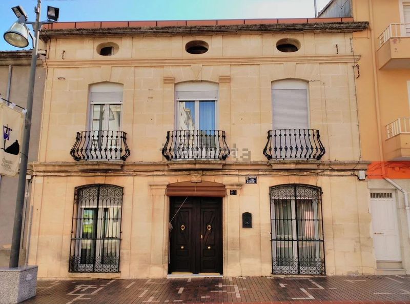 Foto 8225f189-f57f-4396-a88e-a2242f8b277b. Casa amb aparcament a Cocentaina
