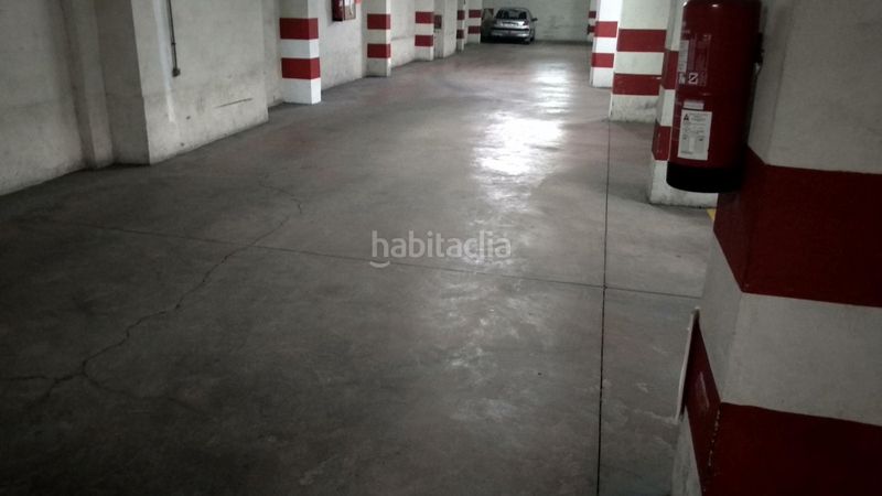 Foto 1446db17-810b-4743-bf32-490b972d7fc1. Aparcament cotxe a Zona Nord Alcoi