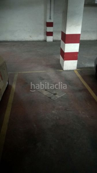 Foto ad4cb79d-4a84-496a-95a7-3b70251b1091. Aparcament cotxe a Zona Nord Alcoi