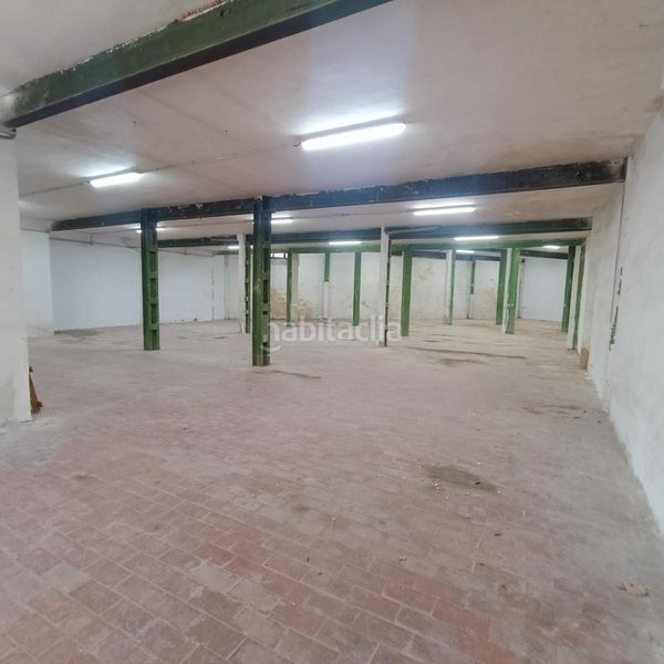 Foto 7055609d-1356-41b4-88f4-549425566821. Local comercial a Eixample Alcoi