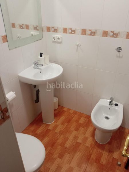 Foto 3cc501ea-f3a0-41e4-a129-d62a68a926a2. Rent flat in Eixample Alcoi