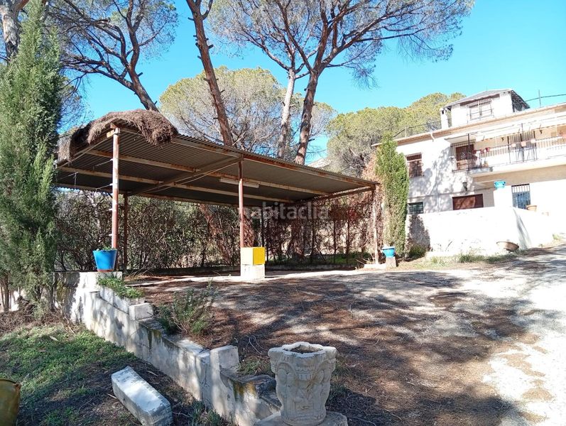 Foto 0e853b44-3f4f-4c7a-af1e-31a0d4c03467. Masia amb aparcament a Onil