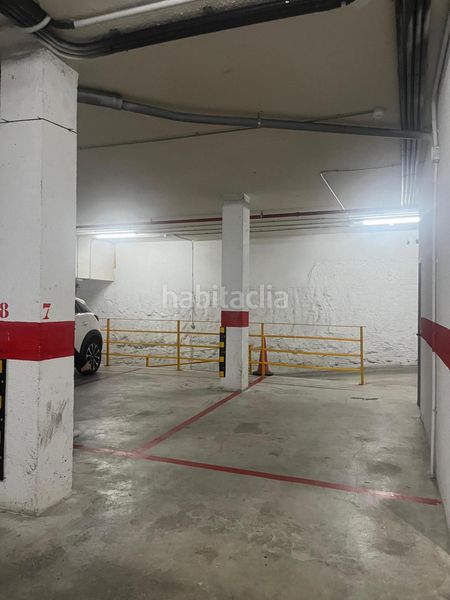 Foto edee14de-a96f-4279-a8ee-dda3d8880b8a. Aparcament cotxe a Centre-Zona Alta Alcoi