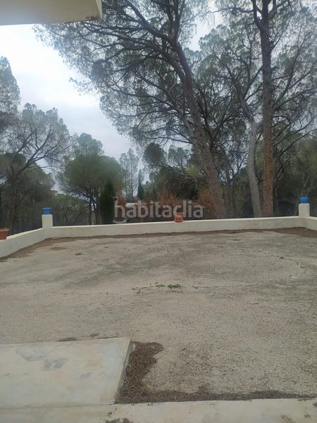 Foto 25a57f46-1314-4366-8d5c-f51389947875. Masia amb aparcament a Onil