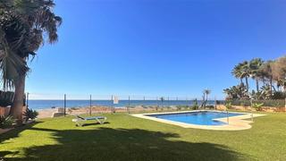 Maison jumelée à Villacana - Costalita - Saladillo. Adosada de 3 dormitorios en cancelada en primera linea de la pla