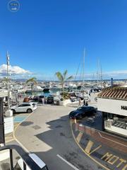 Apartament a Puerto Banús. Exclusivo apartamento con vistas al puerto deportivo de puerto b