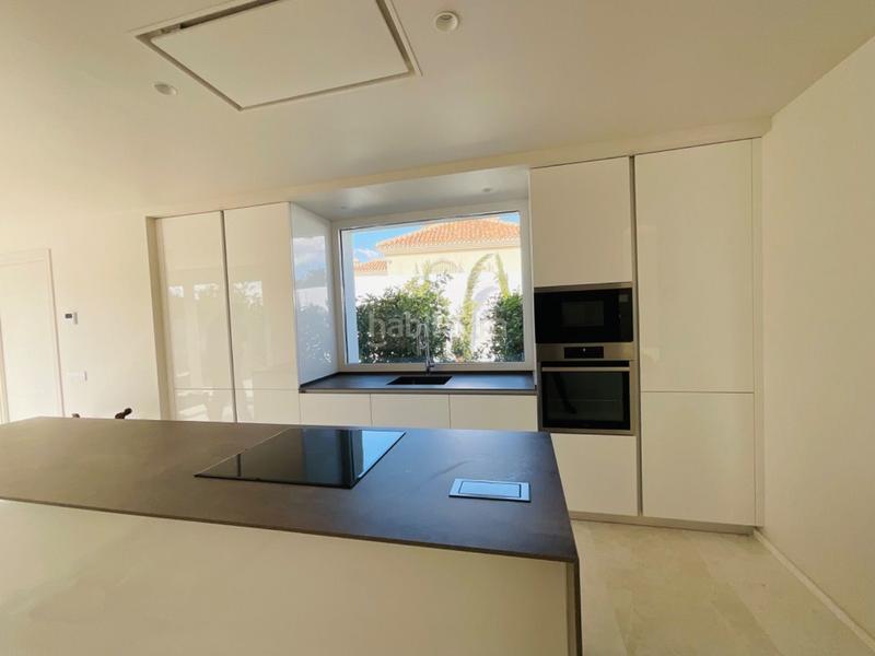 Foto 4850f5b2-7eab-44f7-8bd0-34c1f27a1972. Xalet amb calefacció aparcament piscina a Guadalmina Alta Marbella