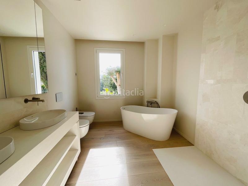 Foto f9dd42ce-1df9-4926-98b7-3237ebe0598e. Xalet amb calefacció aparcament piscina a Guadalmina Alta Marbella