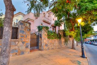 Xalet a Huerta Belón - Calvario. Maravilloso chalet pareado en el centro de marbella!!!