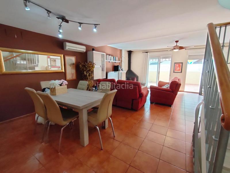 Foto 745f3774-3621-41f8-a3ad-cdb1a51c568c. Maison jumelée avec parking piscine dans Playa Burriana