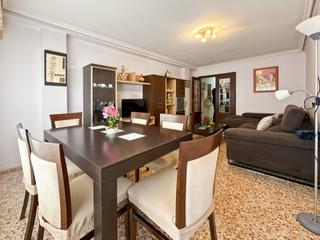 Etagenwohnung en Ensanche - Parque del Oeste. Piso en castelln  zona hospital provincial