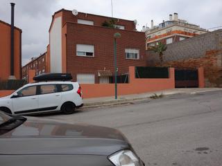 Casa adossada a Santa Quiteria - Les Boqueres. Chalet de 3 habitacions y 3 baños con parking en almazora