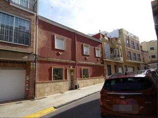 Casa a schiera in Vall d´Uixó (la). Amplia casa adosada en zona san josé  la vall duixó