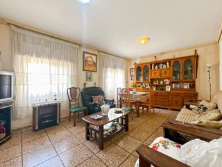 Haus en Ciutat del Transport - La Salera. Acogedora casa familiar en castelln  ideal para vivir y disfrut
