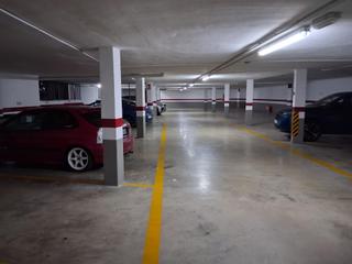 Aparcament cotxe a Estación - Universidad. Amplia plaza de parking en zona avenida alcora, castellón