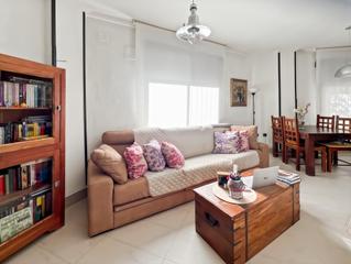 Rez-de-chaussée à Estación - Universidad. Acogedora planta baja reformada en zona corte inglés