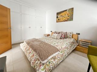 Rez-de-chaussée à Estación - Universidad. Acogedora planta baja reformada en zona corte inglés