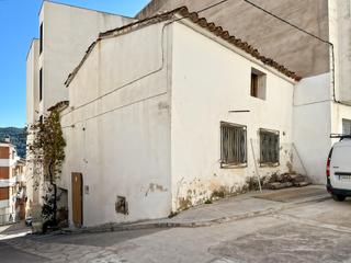 Casa in Montanejos. Casa en venta en montanejos