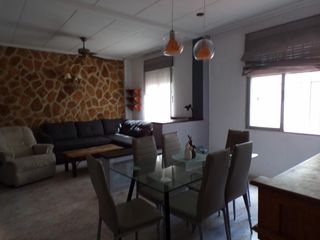 Piso en Zona Avenida del Mar. Piso en zona av.mar con todos los servicios,no lo dudes y llaman