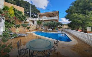 Maison à Pueblo. Villa de ensueño en montemolino con vistas panorámicas al medite