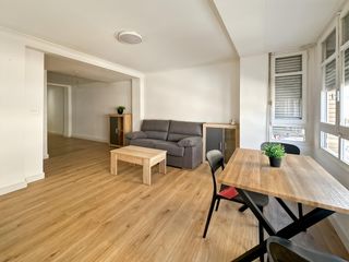 Pis a Estación - Universidad. Piso en primera planta para entrar a vivir!!!!