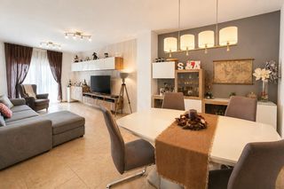 Appartement à Santa Quiteria - Les Boqueres. Piso con 3 habitaciones, 2 baños y garaje. listo para entrar a v