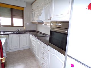 Appartement à Ciutat del Transport - La Salera. Piso zona  av.alcora amueblado con todos los servicios  esta alq