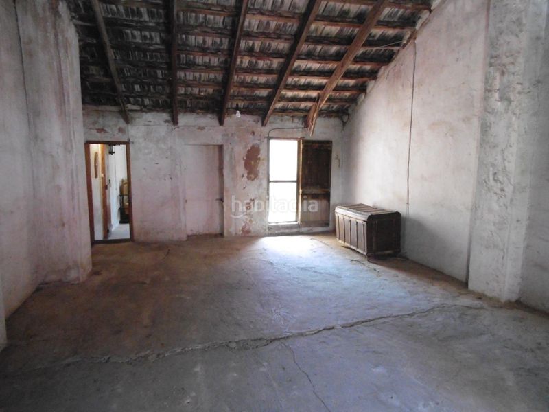 Foto 5cdc82b0-4b96-4e80-9cad-548c7b3f9926. Casa adossada a Faura