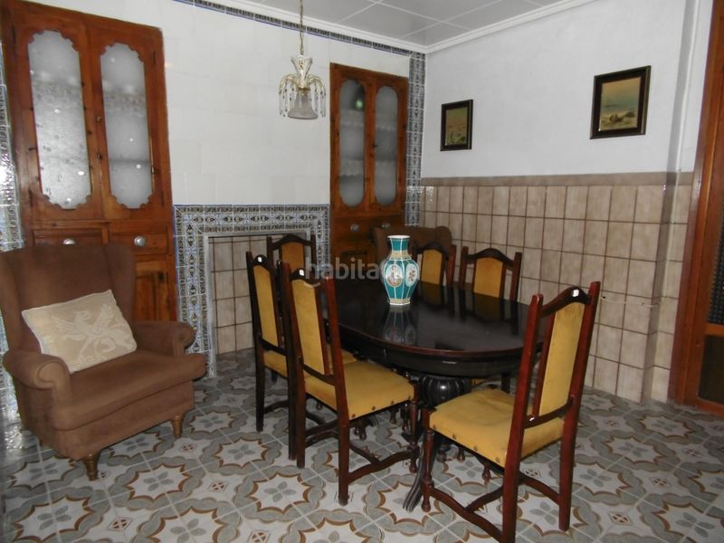 Foto a26d9acd-78d6-4b92-976b-467bfb853f7e. Casa adossada a Faura