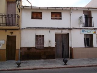 Maison jumelée à Faura. Acogedora casa adosada en faura, costa de valencia
