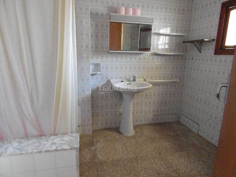 Foto e9d0119a-c40f-4e93-9d2b-e688c9ed0ecb. Casa adossada a Faura