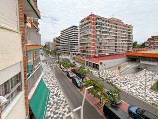 Lloguer Apartament a Sant Antoni. Apartamento vacacional en cullera con 3 dormitorios, terraza y a