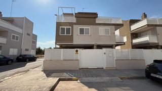 Maison jumelée à Moncófar Playa. Adosado a muy pocos metros de la playa moncofa!!!
