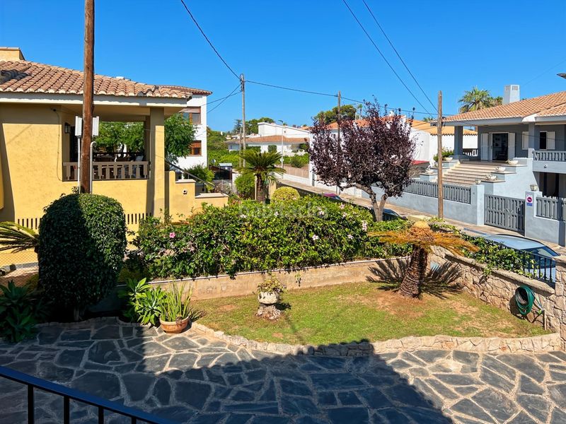 Foto 33006e6c-aaa7-486b-ae46-4ec13c6669ef. Chalet quieres disfrutar y vivir cerca de la Playa malvarrosa , galardonada con bandera azul? esta es tu oportunidad. en Burriana